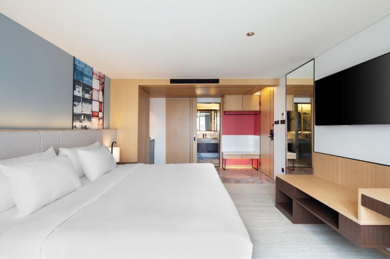 Best Western Click Sathorn 11 Bangkok Exterior photo